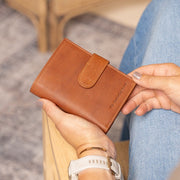 Ruby Full-Grain Leather Wallet para Mulher – alternate product view 2