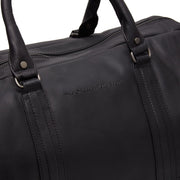 
Solid Antique Brass Hardware & Heavy-Duty Dual Zipper Detail on Melbourne Mala de viagem de fim de semana