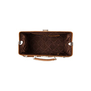 Solid Antique Brass Hardware &amp; Heavy-Duty Dual Zipper Detail on Texel Full-Grain Leather Weekender Bag para Mulher