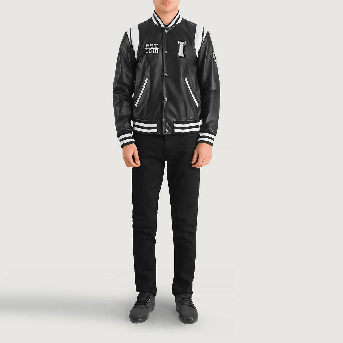 Liberte Illinois Preto Leather Varsity Blusão de Couro para Homem - Lateral Side Profile View Showing Sleeve Cut &amp; Athletic Taper Fit