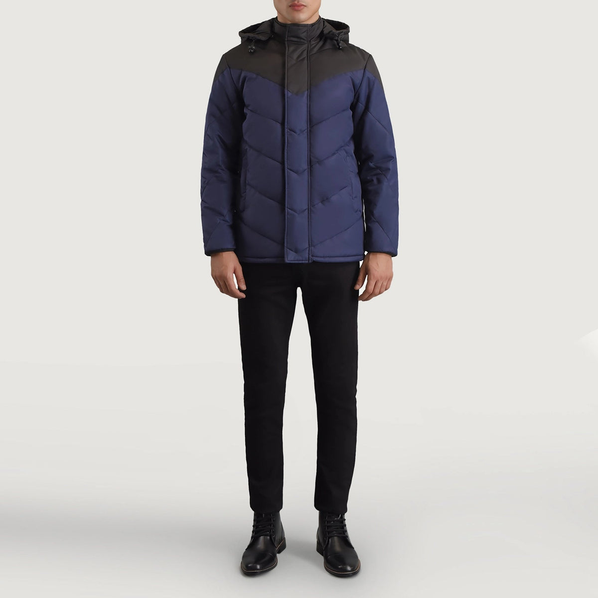 
Luka Preto & Azul Hooded Puffer Jaqueta de Couro para Homem - Vista lateral mostrando o corte ergonómico de mangas