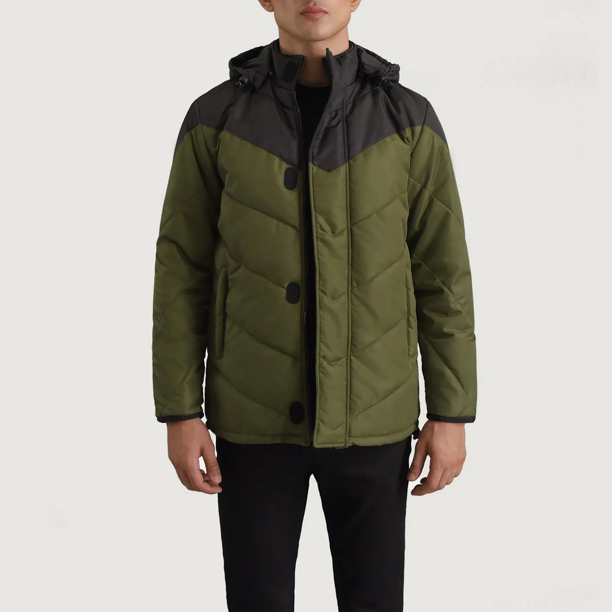 
Luka Preto & Verde Hooded Puffer Jaqueta de Couro para Homem in Black & Green Full-Grain Leather - Vista frontal e silhueta ajustada | Comprar online