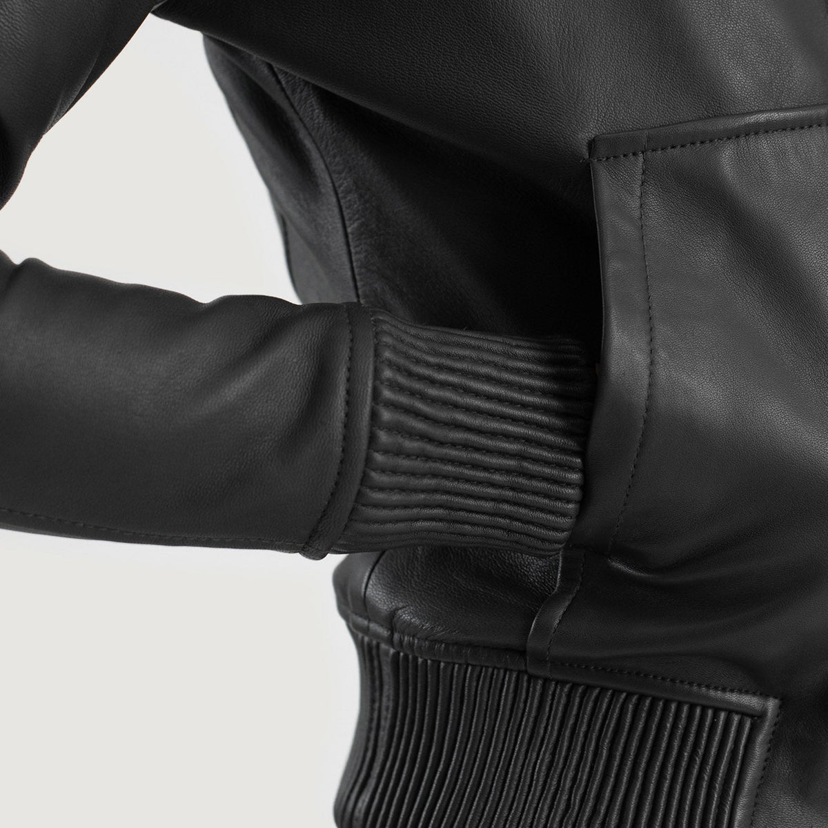
Luna Hooded Jaqueta Bomber de Couro para Mulher – alternate product view 6