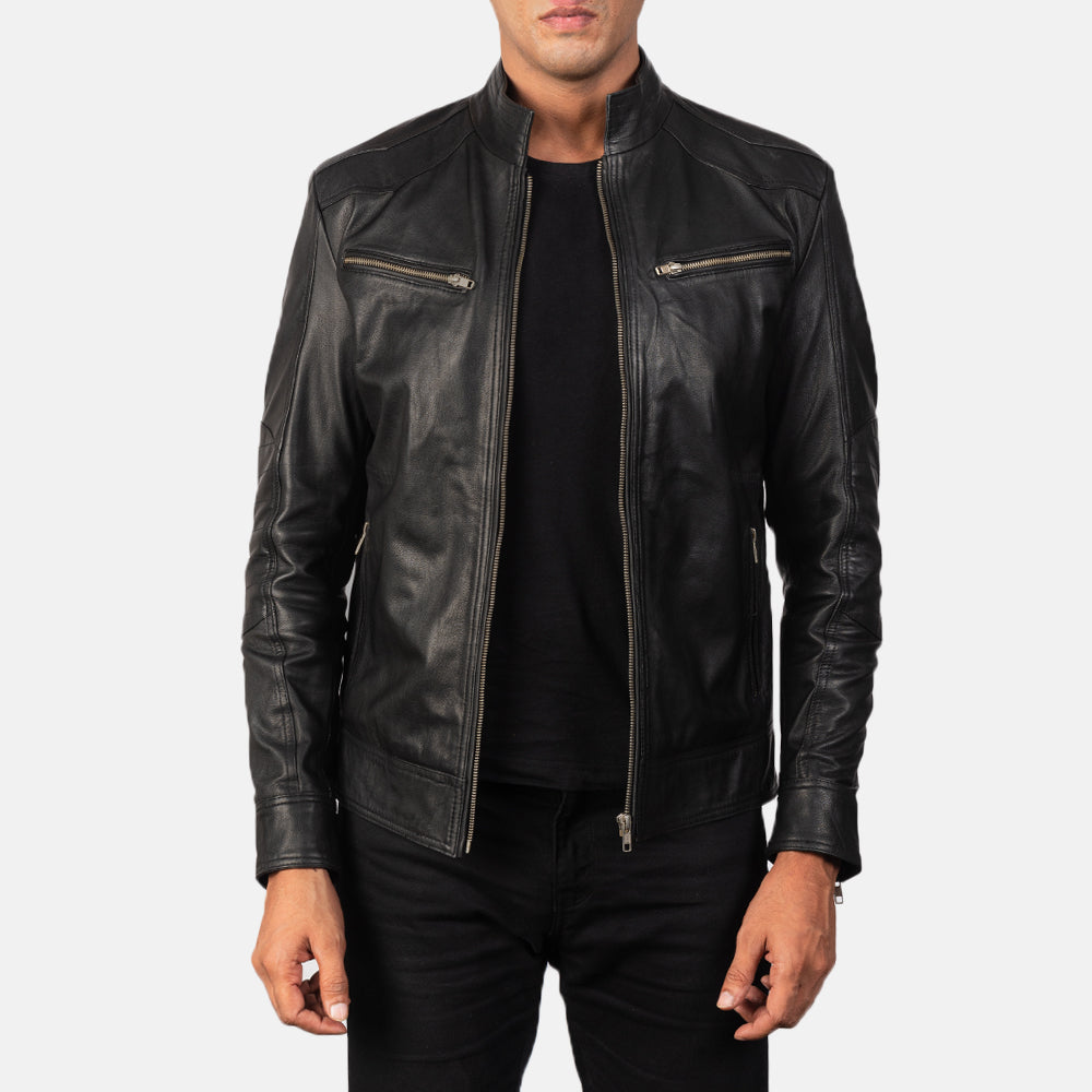 Men's Mack Preto Blusão Biker de Couro para Homem in Black Goatskin Leather - Front Profile View &amp; Tailored Silhouette | Buy Online