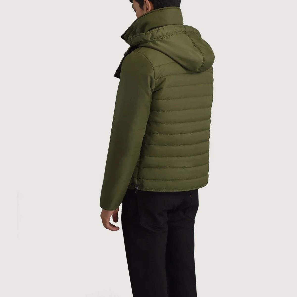 
Green Full-Grain Leather Hooded Jacket - Vista traseira com ombros definidos e bainha impecável