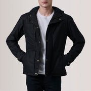 Marlo Preto Canvas Hooded Work Blusão de Couro para Homem For Men in Black Waxed Cotton Canvas - Front Profile View &amp; Tailored Silhouette | Buy Online