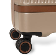 Close-Up Detail of Classic Collar &amp; Heavy-Duty Zipper Hardware on Medium Suitcase Zuna para Mulher