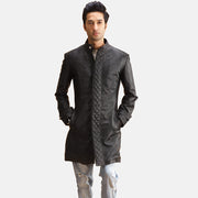 Men's Midlander Acolchoado Preto Casaco de Couro para Homem in Black Sheepskin Leather - Front Profile View &amp; Tailored Silhouette | Buy Online