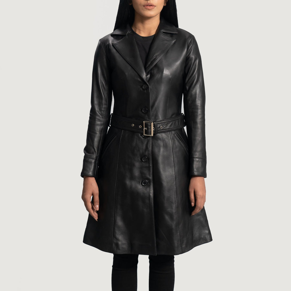 
Vista detalhada of Notch & Button Hardware on Moonlight Preto Trench Casaco em Couro em Couro em Couro para Mulher
