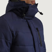 
Vista interior Showing Quilted Viscose Lining & Dois bolsos interiores funcionais