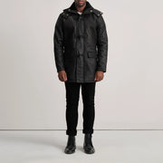 
Nolan Black Snuffed Leather Duffle Coat - Vista lateral mostrando o corte ergonómico de mangas