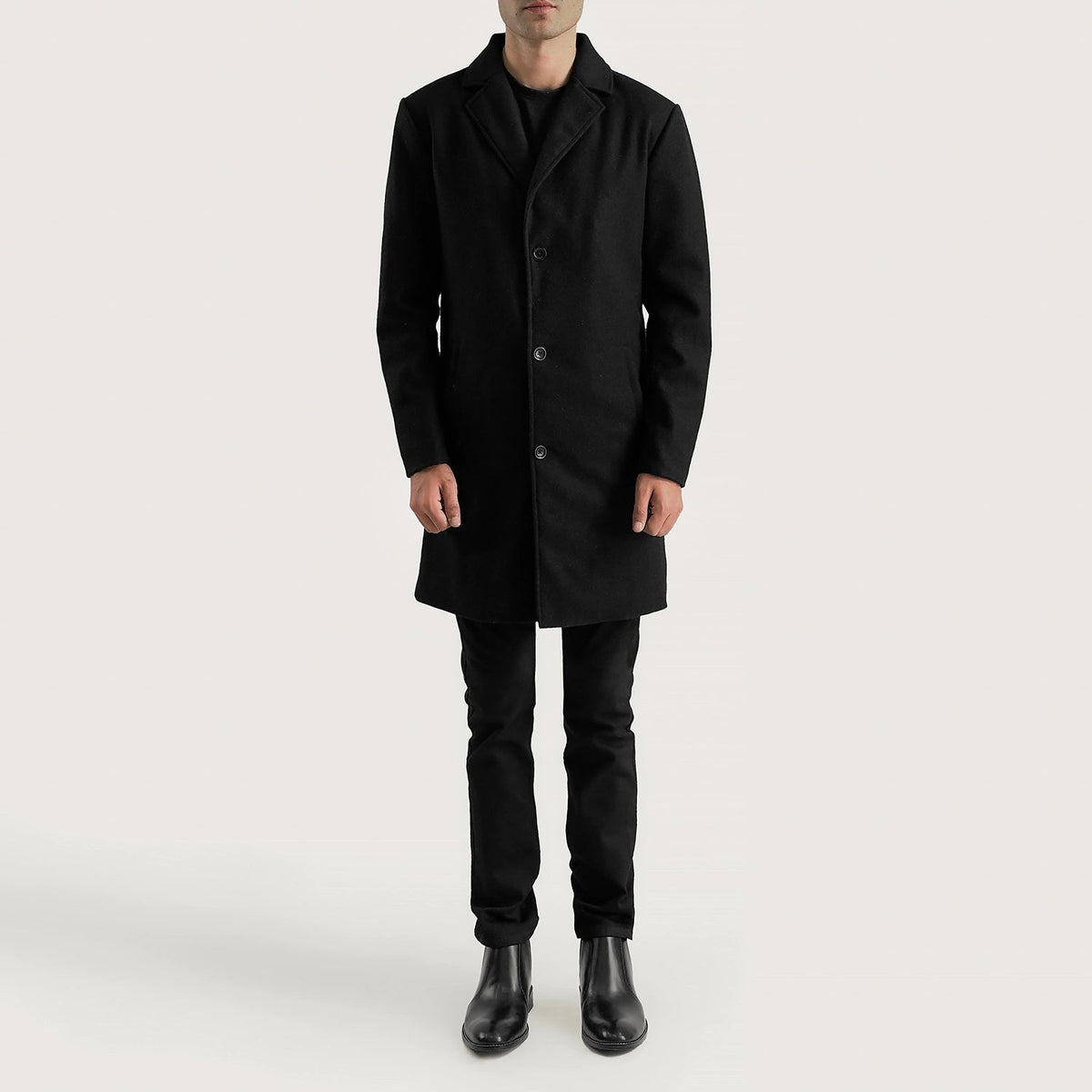 Petrillo Preto Wool Single Breasted Casaco de Couro para Homem - Lateral Side Profile View Showing Sleeve Cut &amp; Athletic Taper Fit