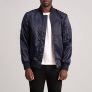 Quinton MA-1 Azul Blusão Bomber de Couro para Homem - Lateral Side Profile View Showing Sleeve Cut &amp; Athletic Taper Fit