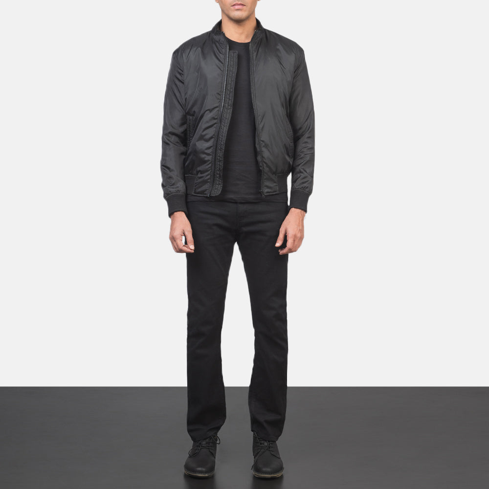 Men's Ramon Preto Blusão Bomber de Couro para Homem - Lateral Side Profile View Showing Sleeve Cut &amp; Athletic Taper Fit