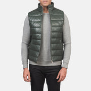 
Reeves Verde Leather Colete acolchoado para Homem in Green Sheepskin Leather - Vista frontal e silhueta ajustada | Comprar online