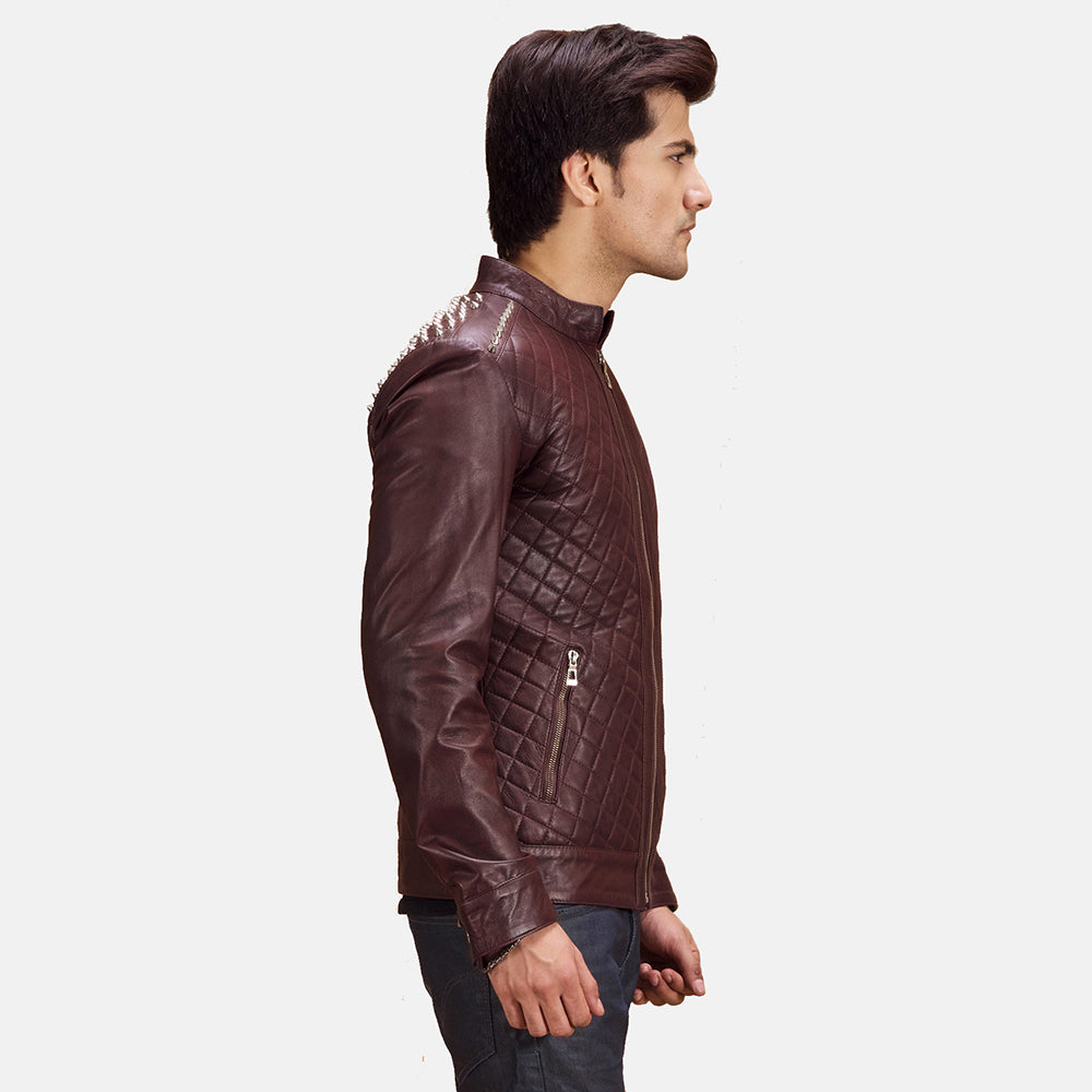 
Maroon Sheepskin Leather Biker Jacket - Vista traseira com ombros definidos e bainha impecável