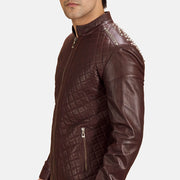 
Vista detalhada of Band & Zipper Hardware on Rumano Jae Bordô Jaqueta Biker de Couro para Homem