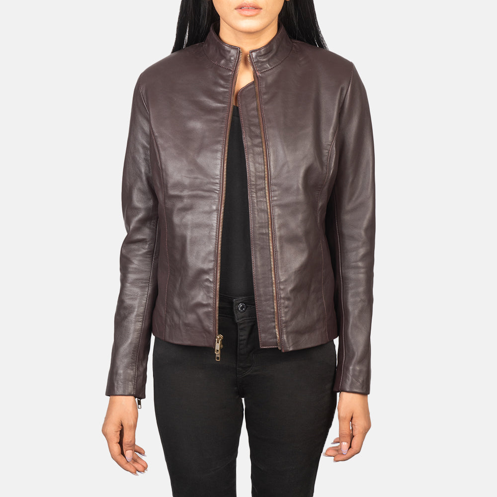 
Rumella Maroon Leather Biker Jacket in Maroon Sheepskin Leather - Vista frontal e silhueta ajustada | Comprar online