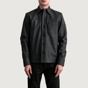 
Scout Tumbled Preto Leather Shirt para Homem - Vista lateral mostrando o corte ergonómico de mangas