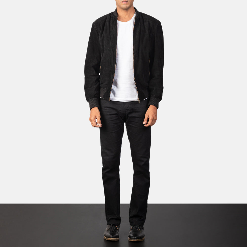 Men's Shane Preto Suede Blusão Bomber de Couro para Homem - Lateral Side Profile View Showing Sleeve Cut &amp; Athletic Taper Fit