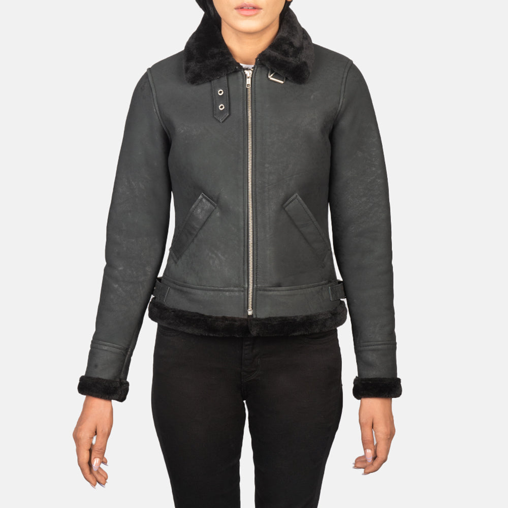 
Vista detalhada of Buckled Collar & Zipper Hardware on Sherilyn B-3 Distressed Black Leather Bomber Jacket
