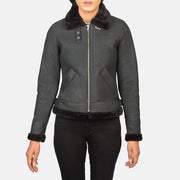 
Vista detalhada of Buckled Collar & Zipper Hardware on Sherilyn B-3 Distressed Black Leather Bomber Jacket