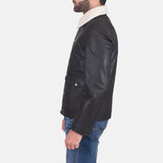 
Black Goatskin Leather Aviator Jacket - Vista traseira com ombros definidos e bainha impecável