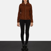 
Pormenor do colarinho e fecho metálico em Suzy Brown Suede Trucker Jacket