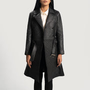 
Vista detalhada of Notch & Button & waist belt Hardware on Sweet Susan Preto Trench Casaco em Couro em Couro em Couro para Mulher