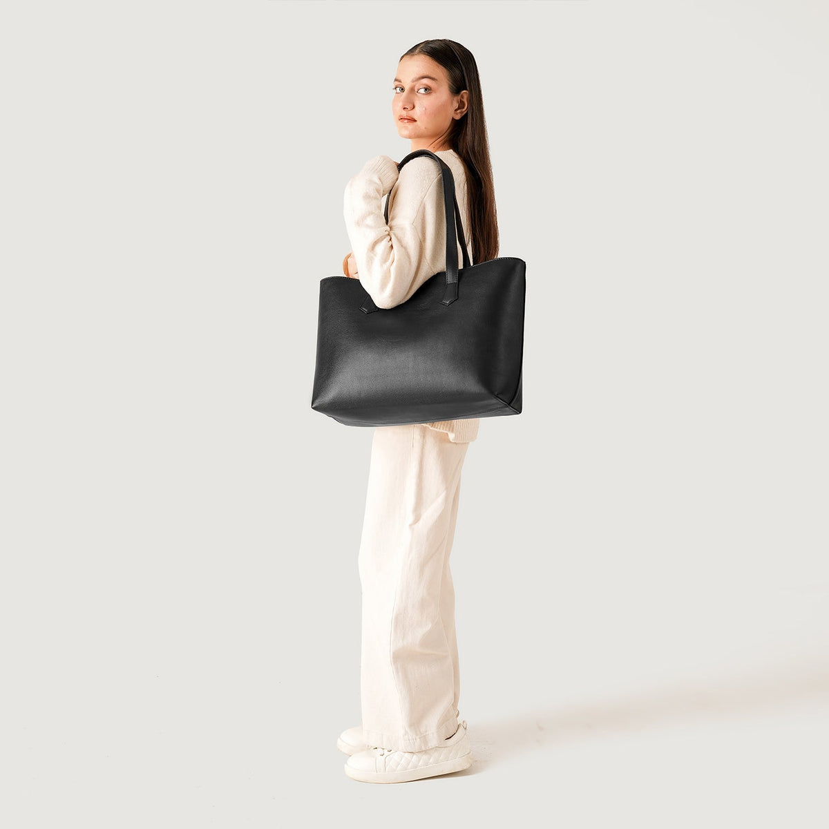 
The Bianca Bolsa tote em couro – alternate product view 2
