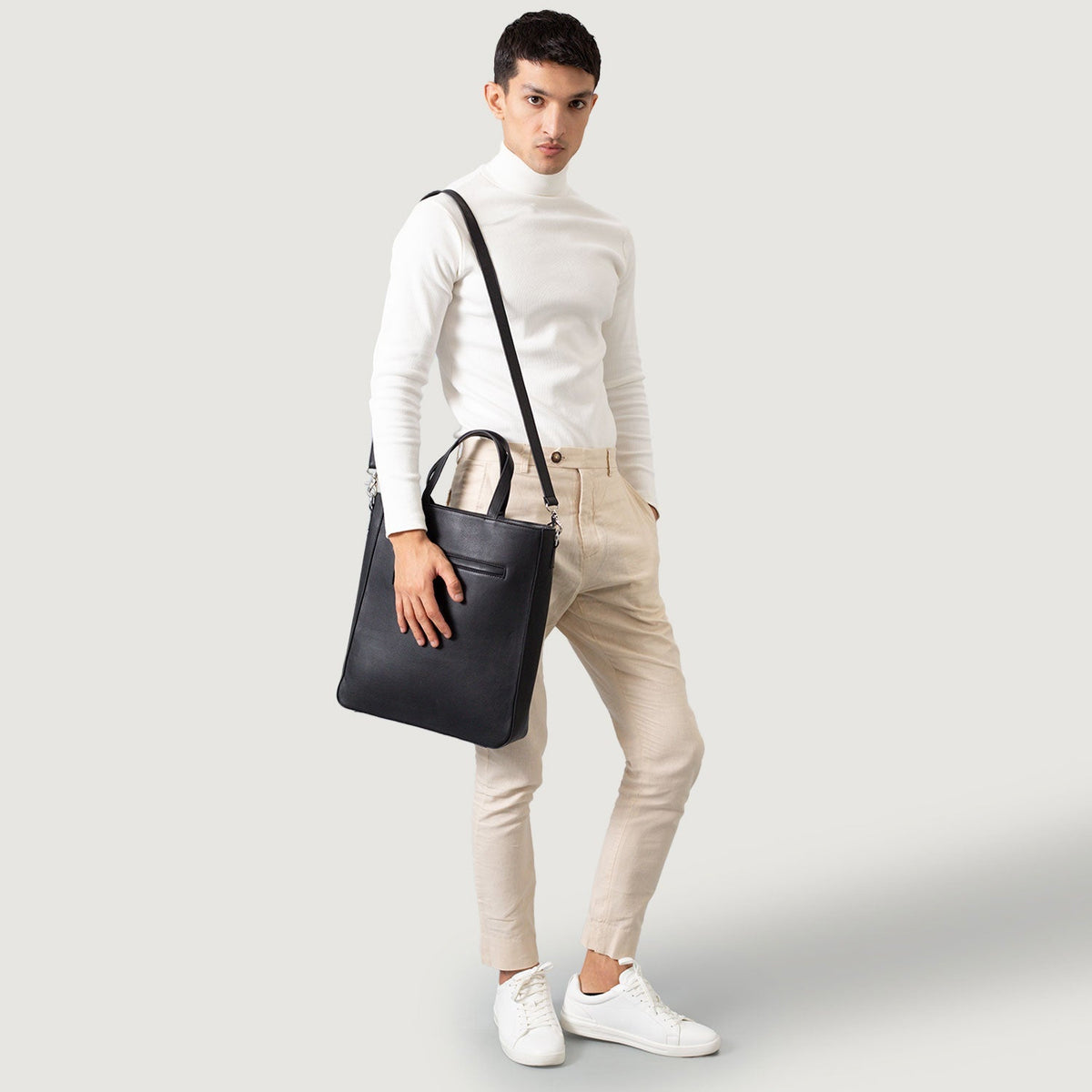 
The Poet Bolsa tote em couro – alternate product view 2