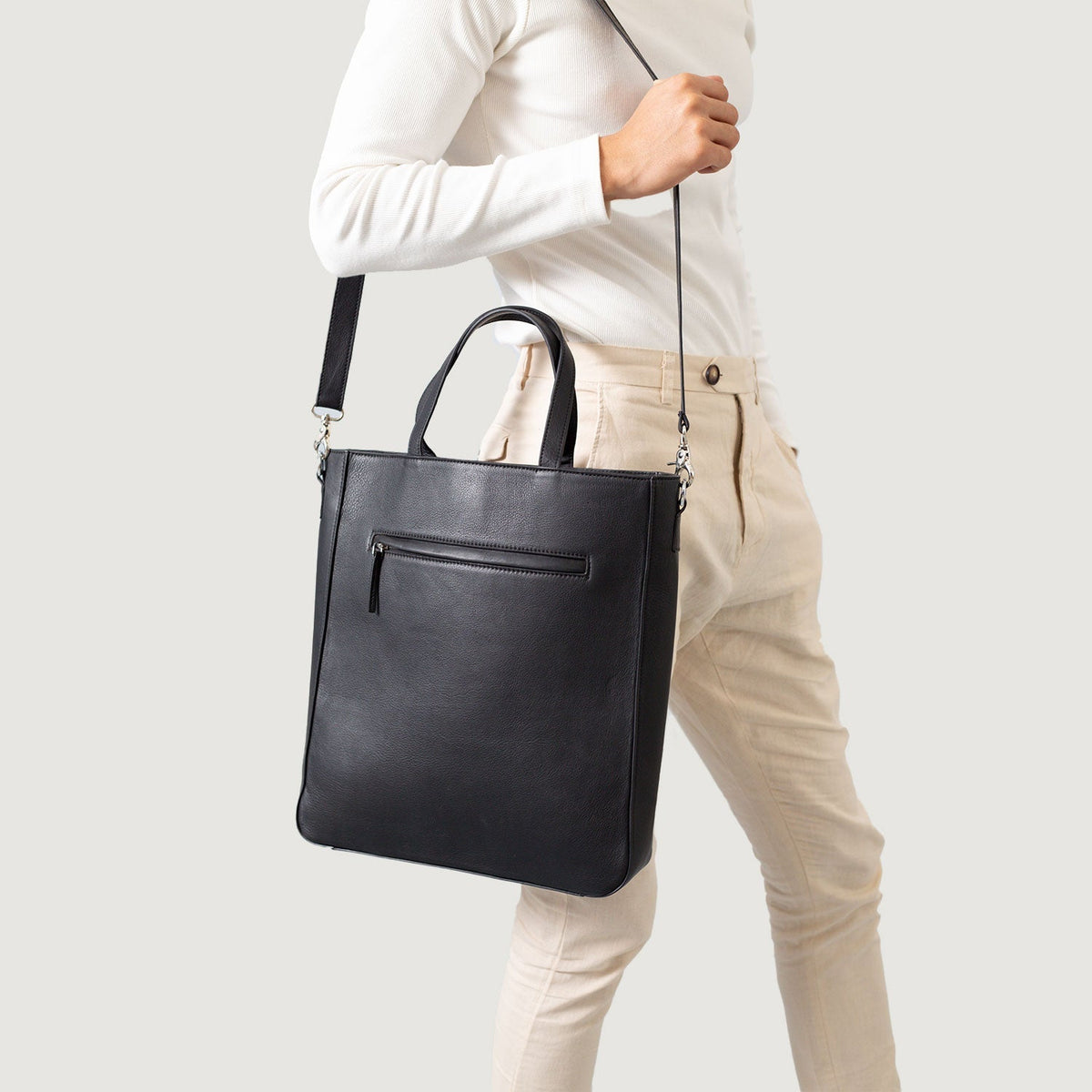 
The Poet Bolsa tote em couro – alternate product view 5