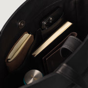 
The Poet Bolsa tote em couro – alternate product view 8