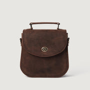 
The Sandra Vintage Distressed Brown Leather Saddle Bag For Women - Perfil lateral estruturado com fole espaçoso