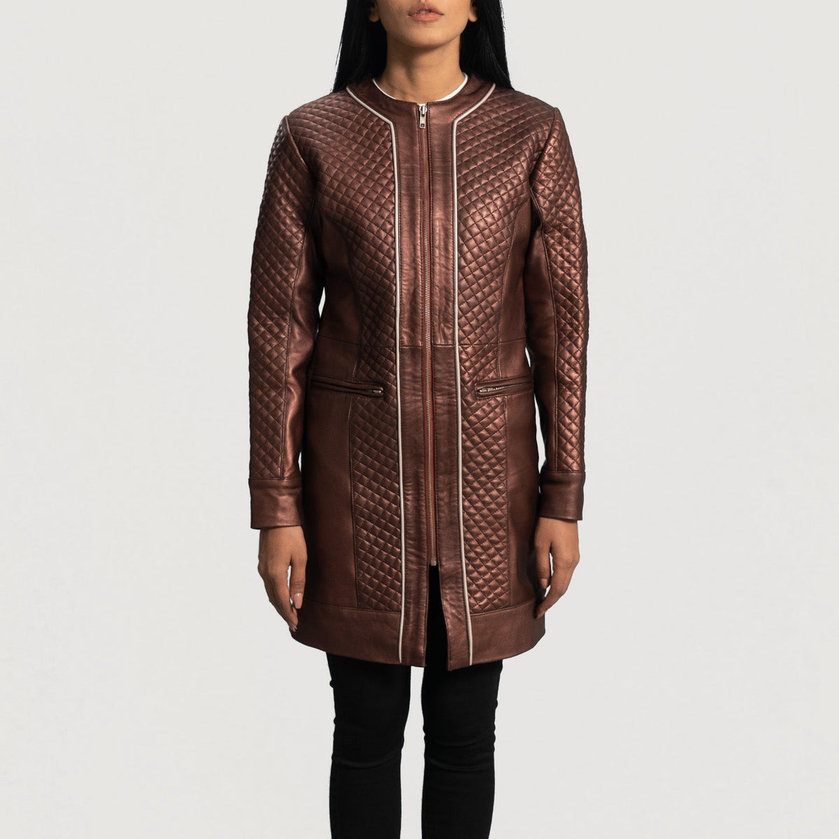 
Vista detalhada of Classic Collar & Zipper Hardware on Trudy Lane Acolchoado Bordô Casaco em Couro para Mulher