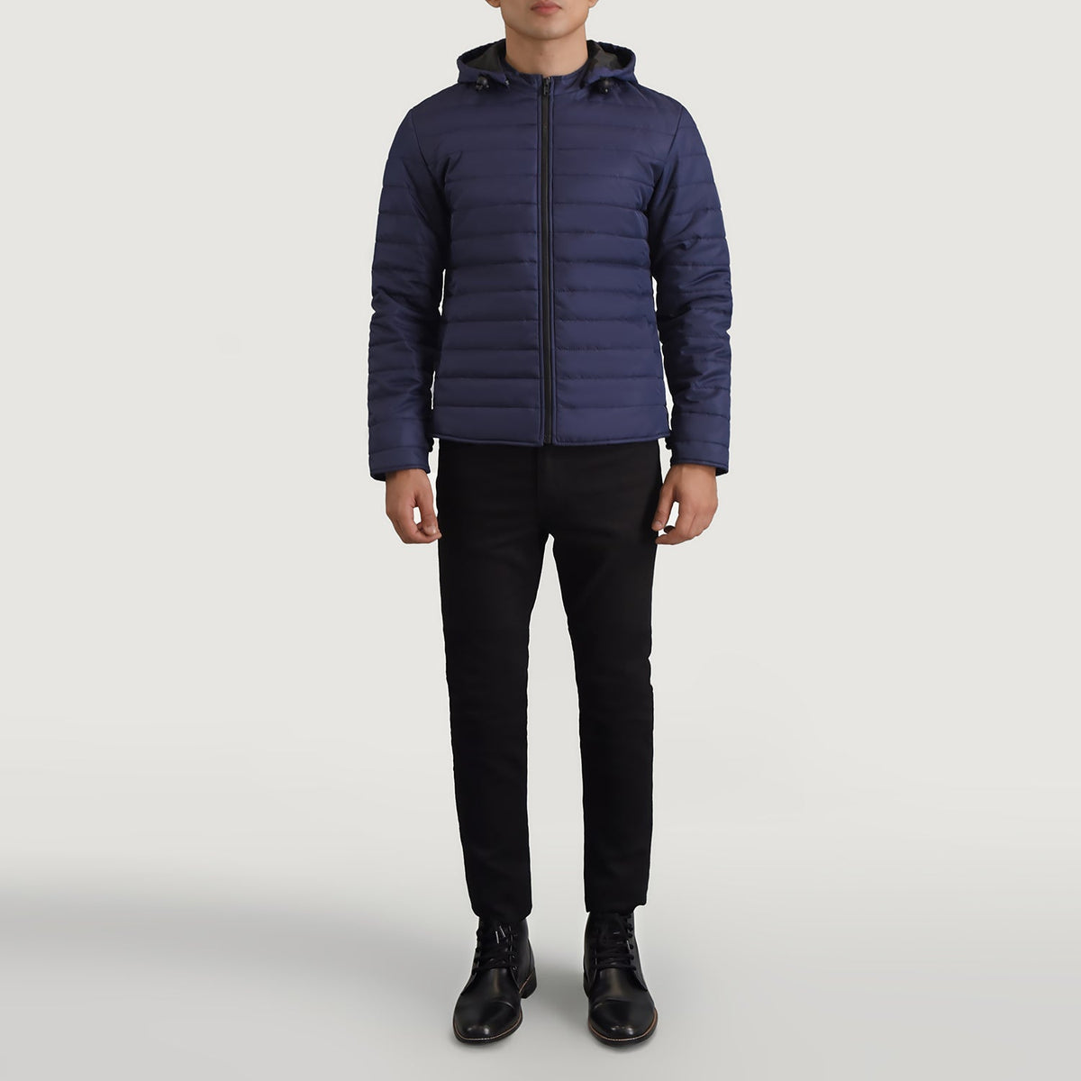 Tyler Azul Hooded Puffer Blusão de Couro para Homem - Lateral Side Profile View Showing Sleeve Cut &amp; Athletic Taper Fit