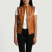 
Westina Caramelo Dye Colete em Couro para Mulher - Vista lateral mostrando o corte ergonómico de mangas