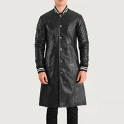 
Vista detalhada of Varsity collar & Snap Button button Hardware on Wilde Preto Leather Varsity Casaco em Couro para Homem