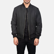 Men's Zack Preto Blusão Bomber de Couro para Homem in Black Polyester - Front Profile View &amp; Tailored Silhouette | Buy Online