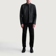
Vista detalhada of Snap Button & Zipper Hardware on Zen Matte Preto Jaqueta Biker de Couro para Homem